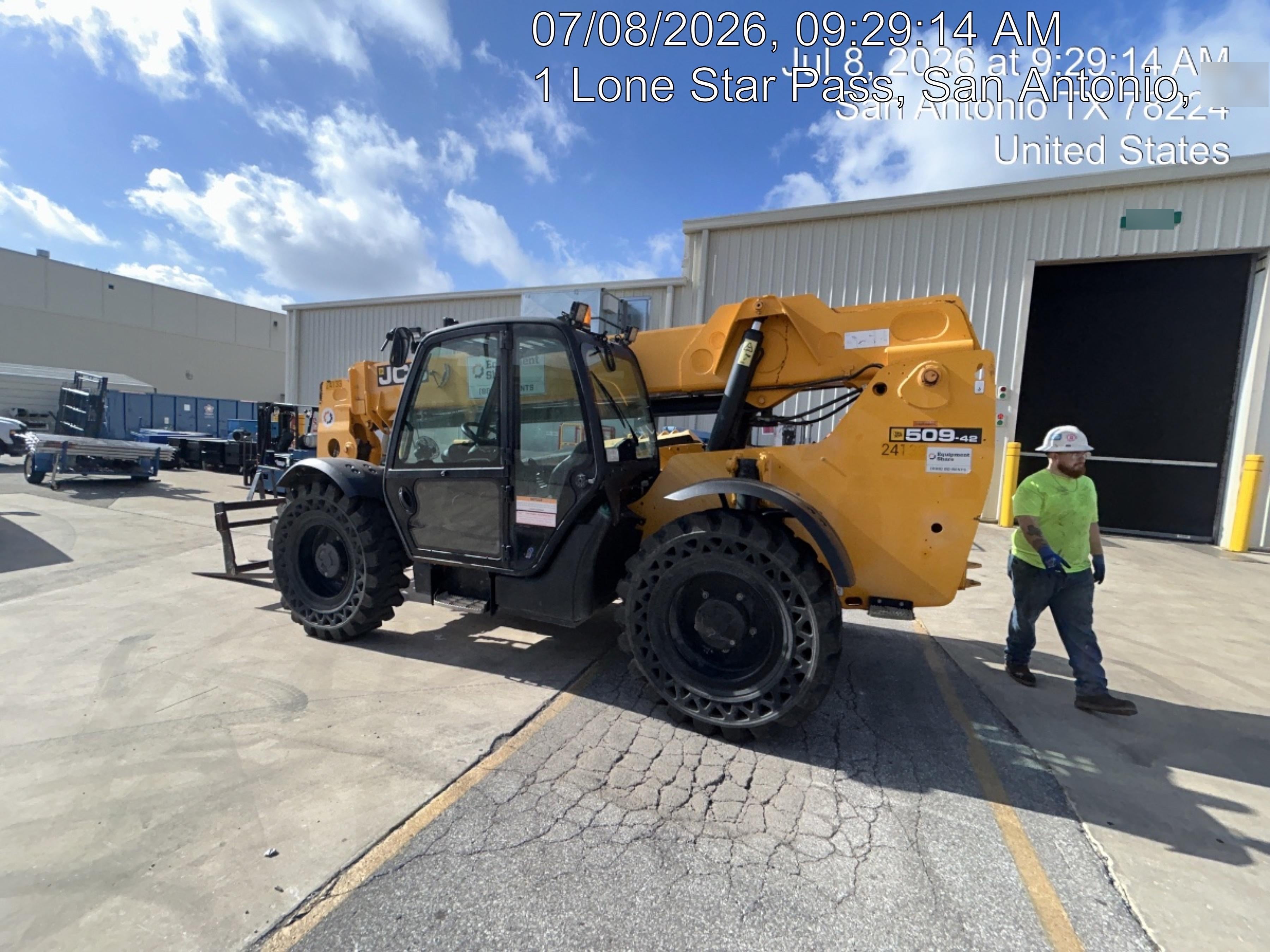 2019 JCB 509-42 JCB 509-42 Enclosed Cab, 74 HP, Solid Tires, Worklights, Beacon, Aux Hydraulics, Lifting Eye w/60" Carriage/60" Forks