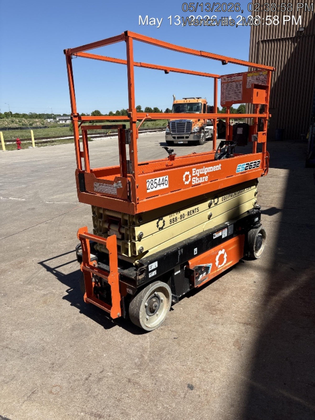 2022 JLG ES2632