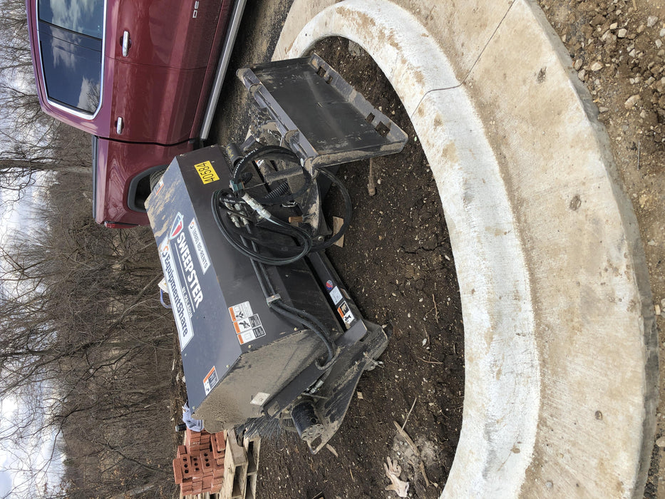 2019 PALADIN Sweepster SB72