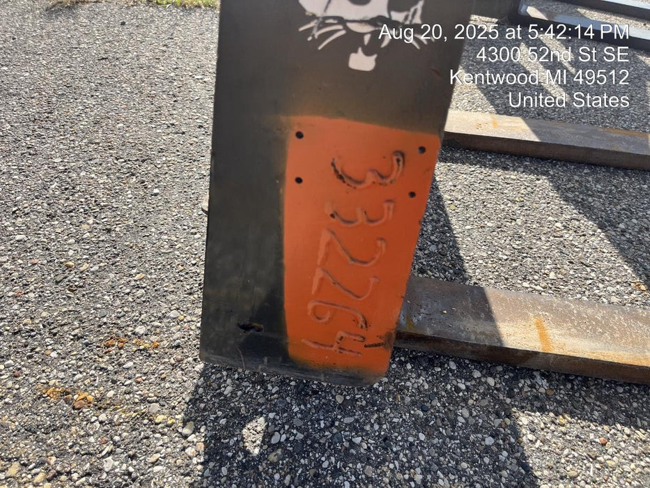 2023 BOBCAT 36" Mini Skid Steer Fork Carriage - Bobcat