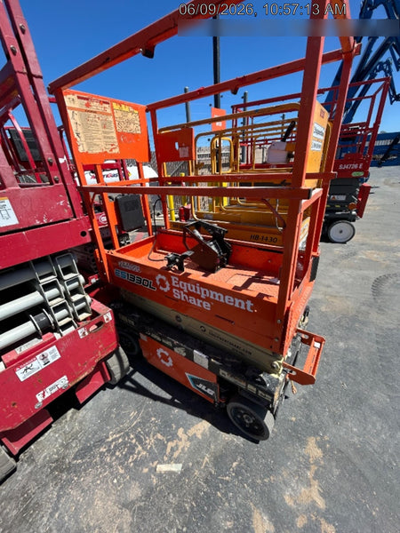 2022 JLG ES1330L