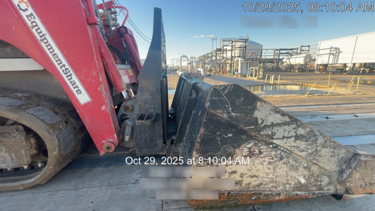 2020 EMKAY 48" Pallet Forks - Emkay