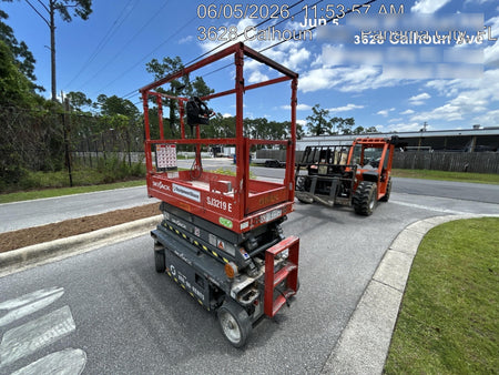 2024 Skyjack SJ3219 Electric Drive, Sld NM Tires, DBcns, RFRails, Power to Platform, T3 + Access Control