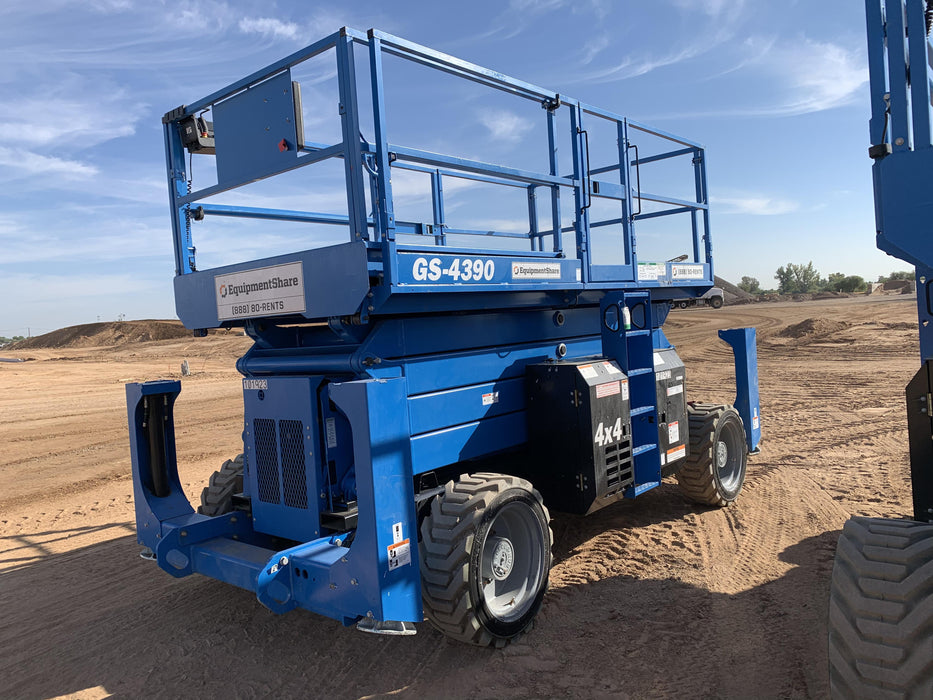 2020 GENIE GS-4390 RT