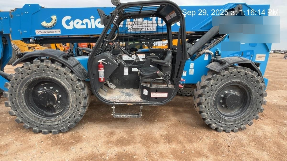 2018 Genie GTH-1056 Genie GTH-1056 w/ROPS, Work Lights, Solid Tires, RH Cab Mesh, Beacon, 60" Carriage and Forks
