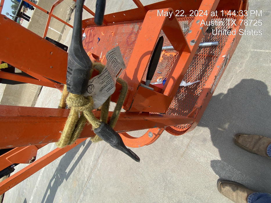 2019 JLG 600AJ