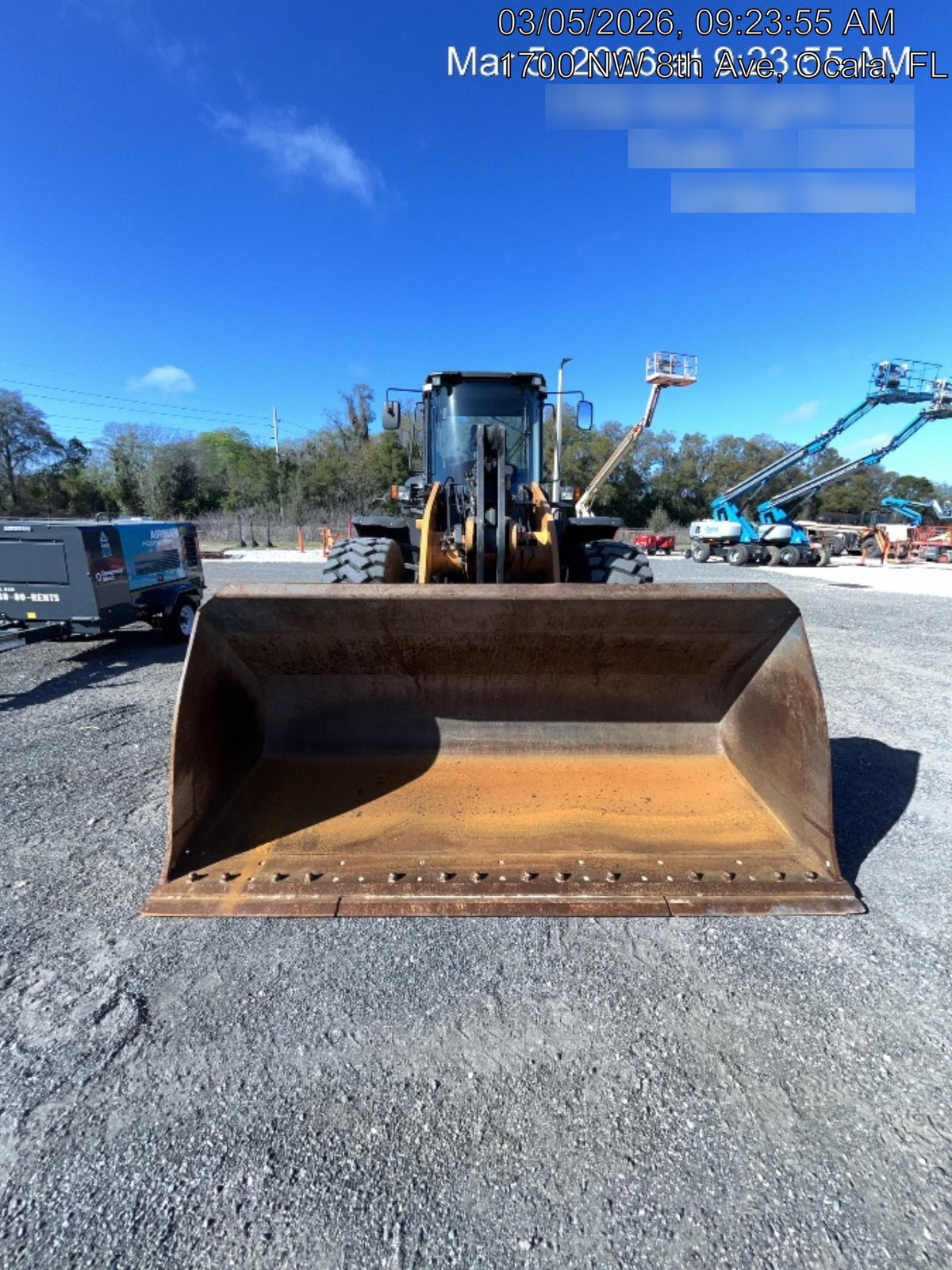2023 CASE 821G