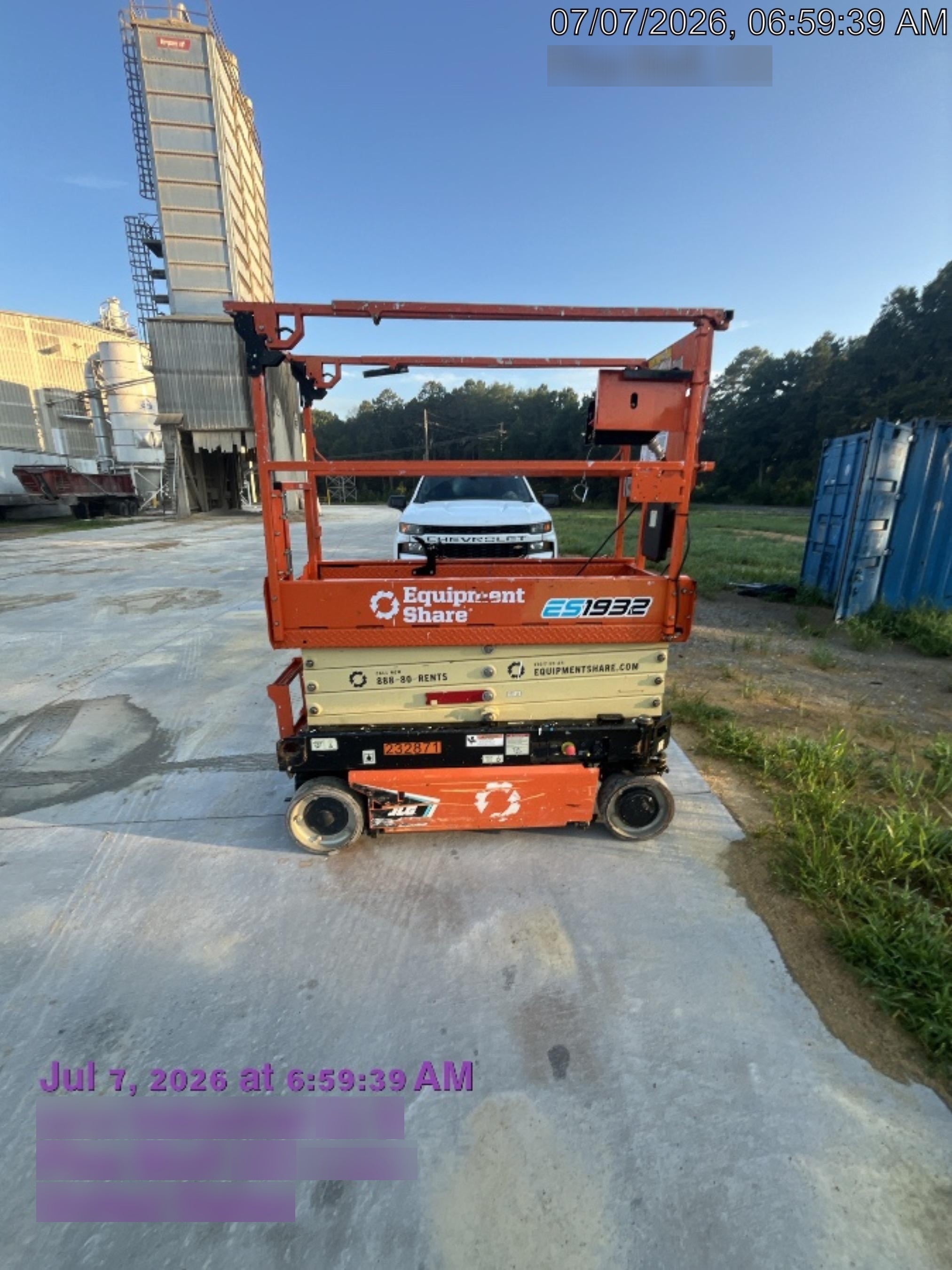 2022 JLG ES1932