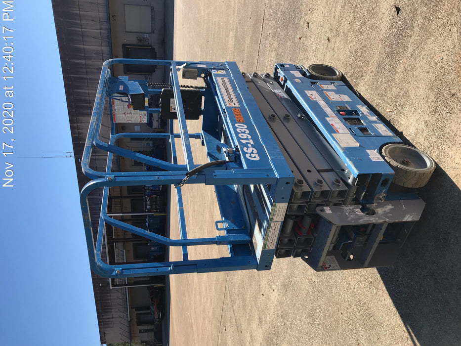 2019 Genie GS-1930 Fixed Rails with Chain Entry