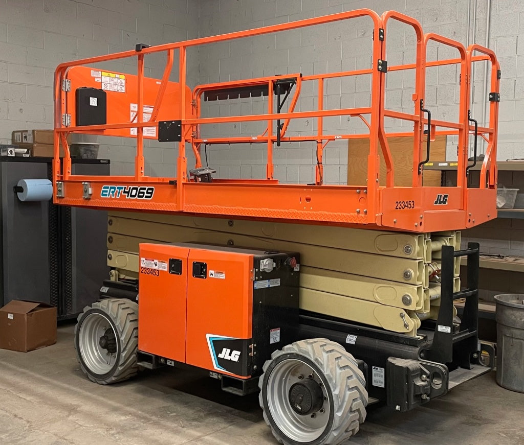 2022 JLG ERT4069