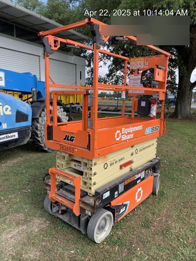 2022 JLG ES1932