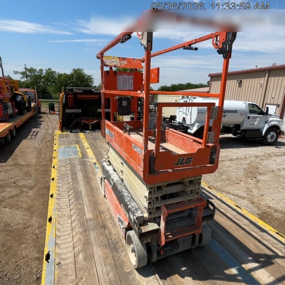 2022 JLG ES1932