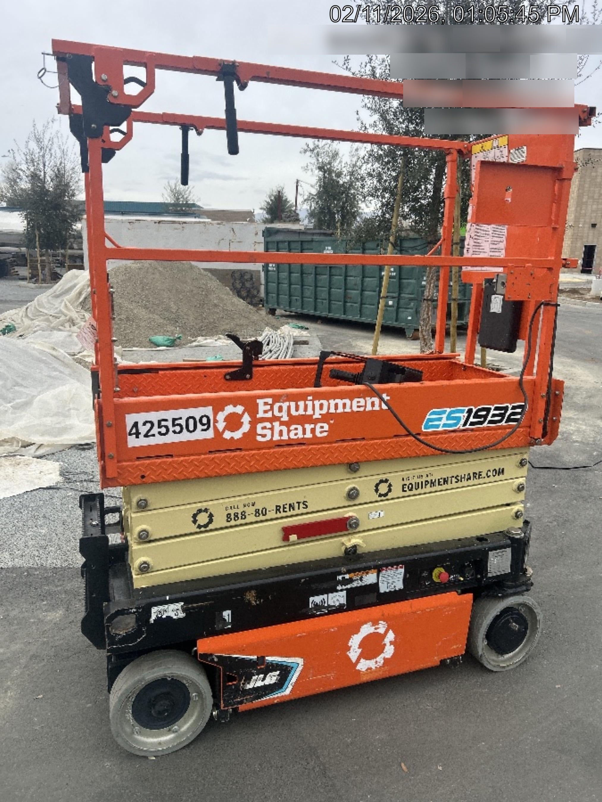 2024 JLG ES1932