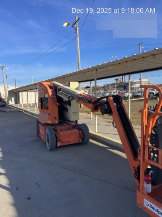 2019 JLG E300AJP