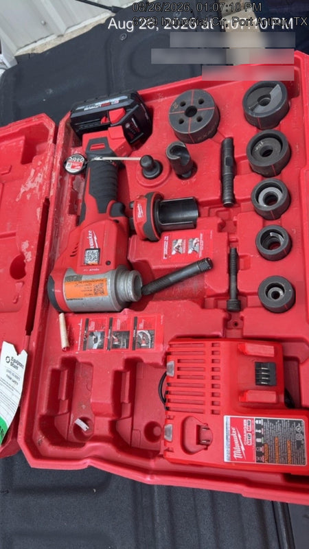 2021 MILWAUKEE 2676-22