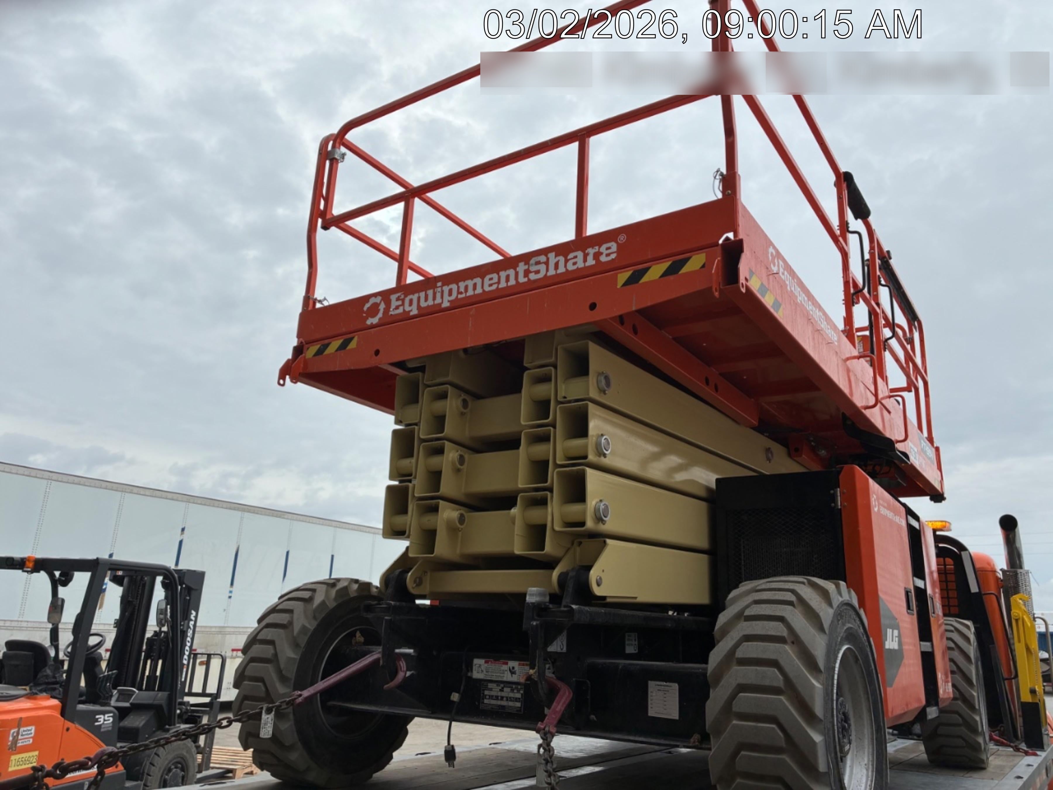 2023 JLG RT4394