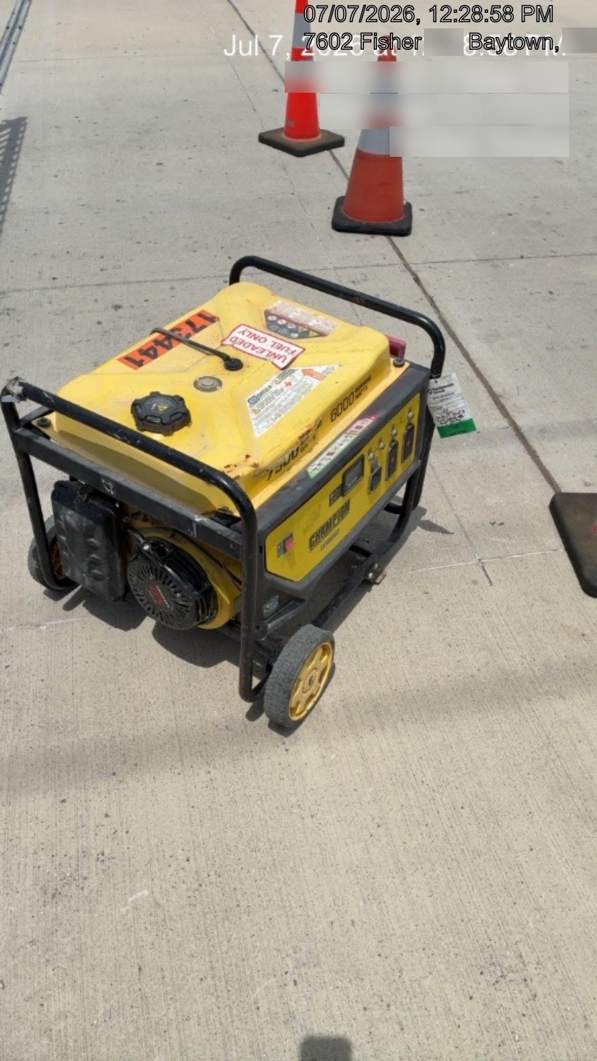 2021 Champion Power Equipment 201033C 7500 WATT GENERATOR