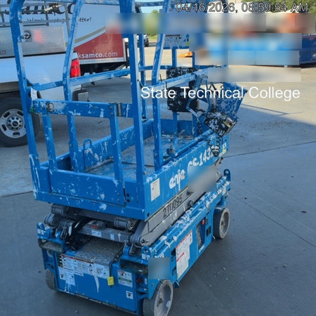 2022 GENIE GS-1432