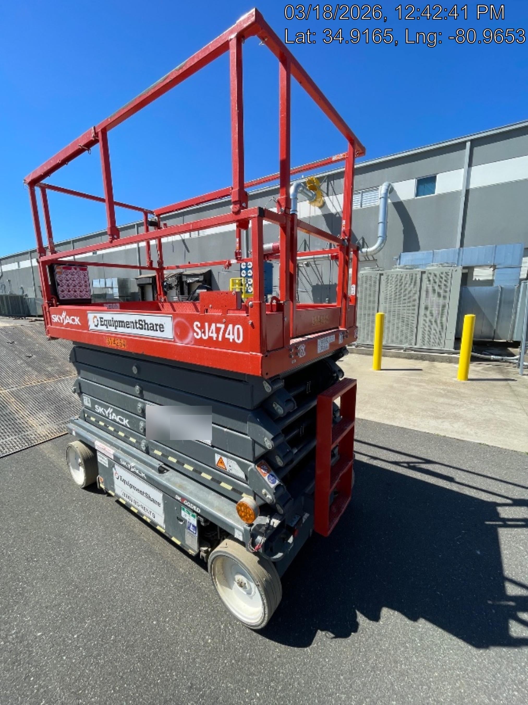 2023 SKYJACK SJ4740