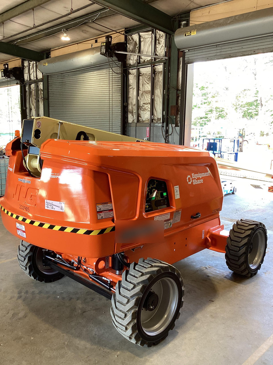 2022 JLG 660SJ