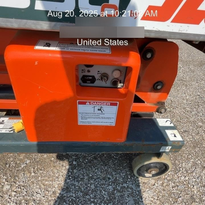 2021 JLG 1030P