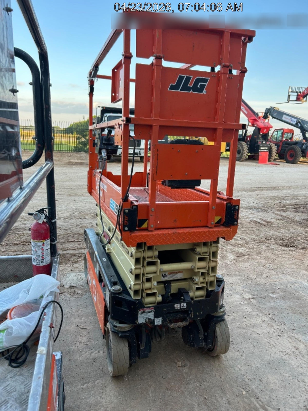 2023 JLG ES1932
