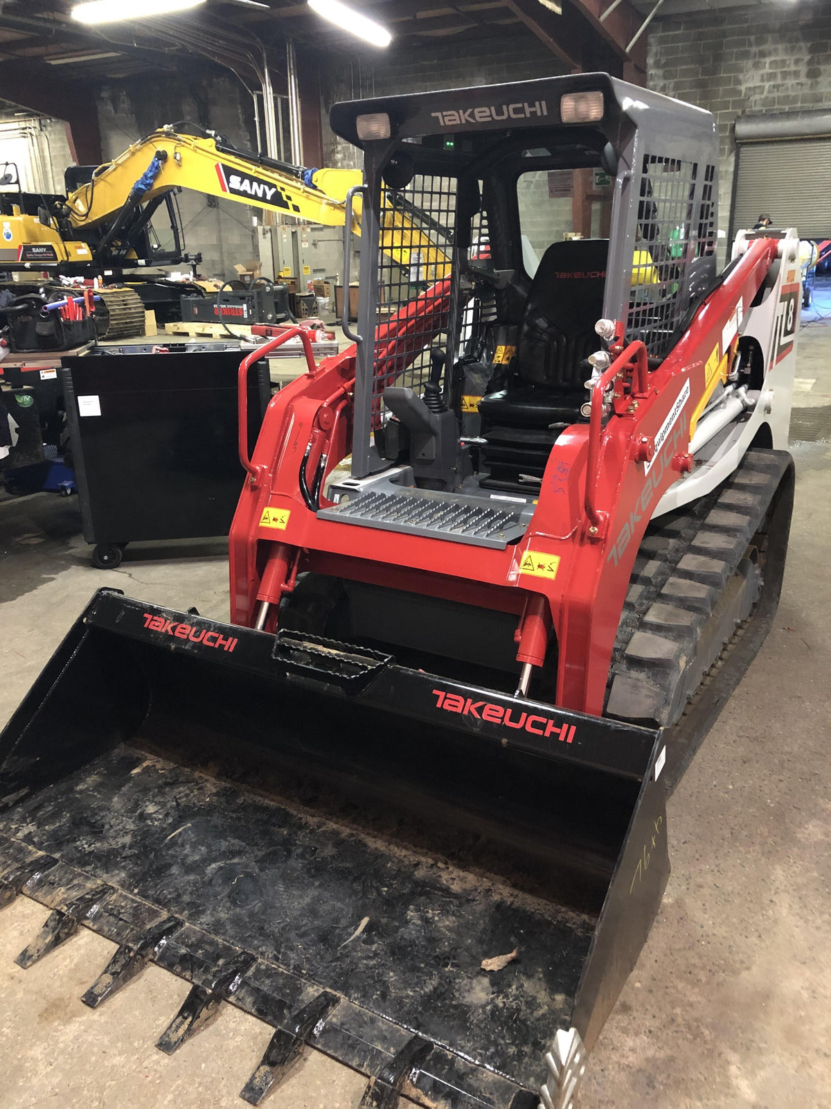 2019 TAKEUCHI TL8W