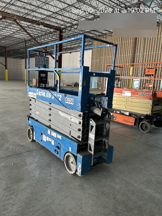 2018 Genie GS-3232 Genie GS3232 Lift w/Folding Rails and Swing Gate