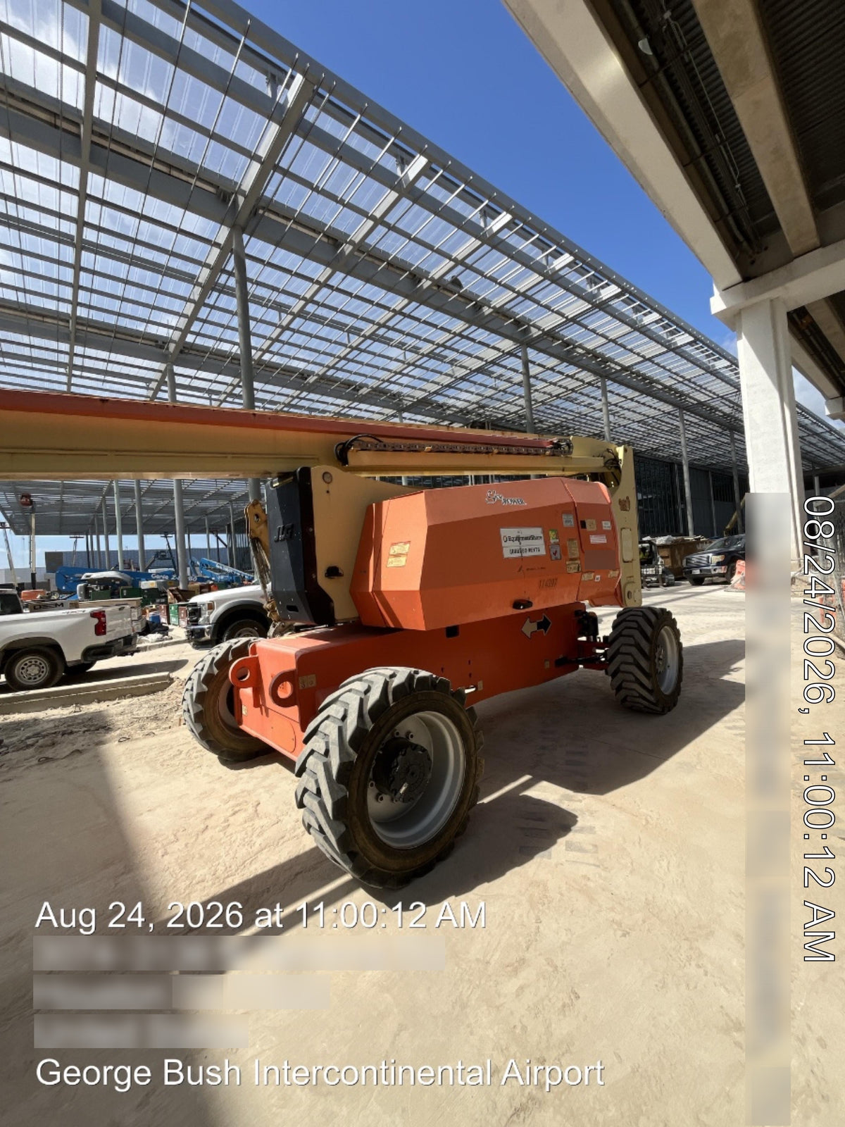 2021 JLG 800AJ