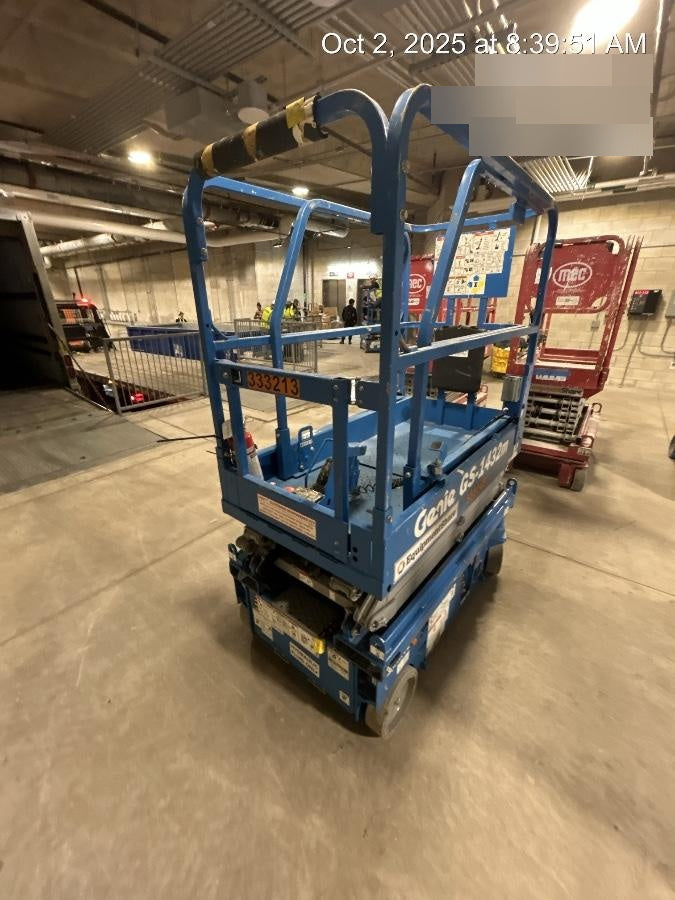 2023 GENIE GS-1432