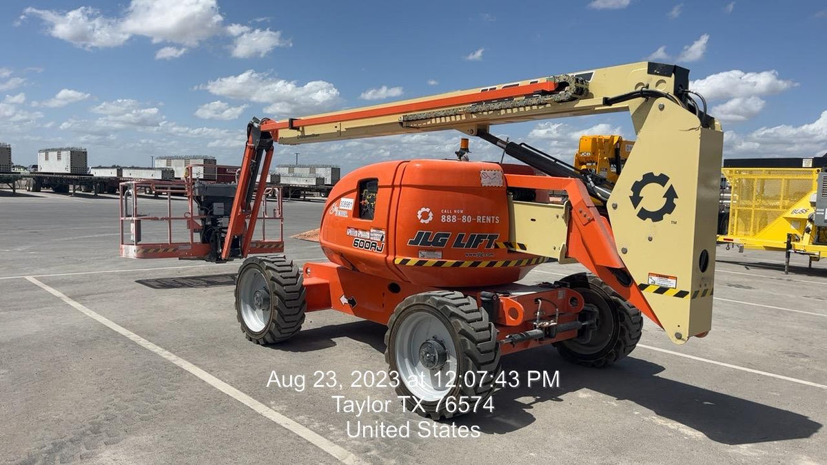 2023 JLG 600AJ