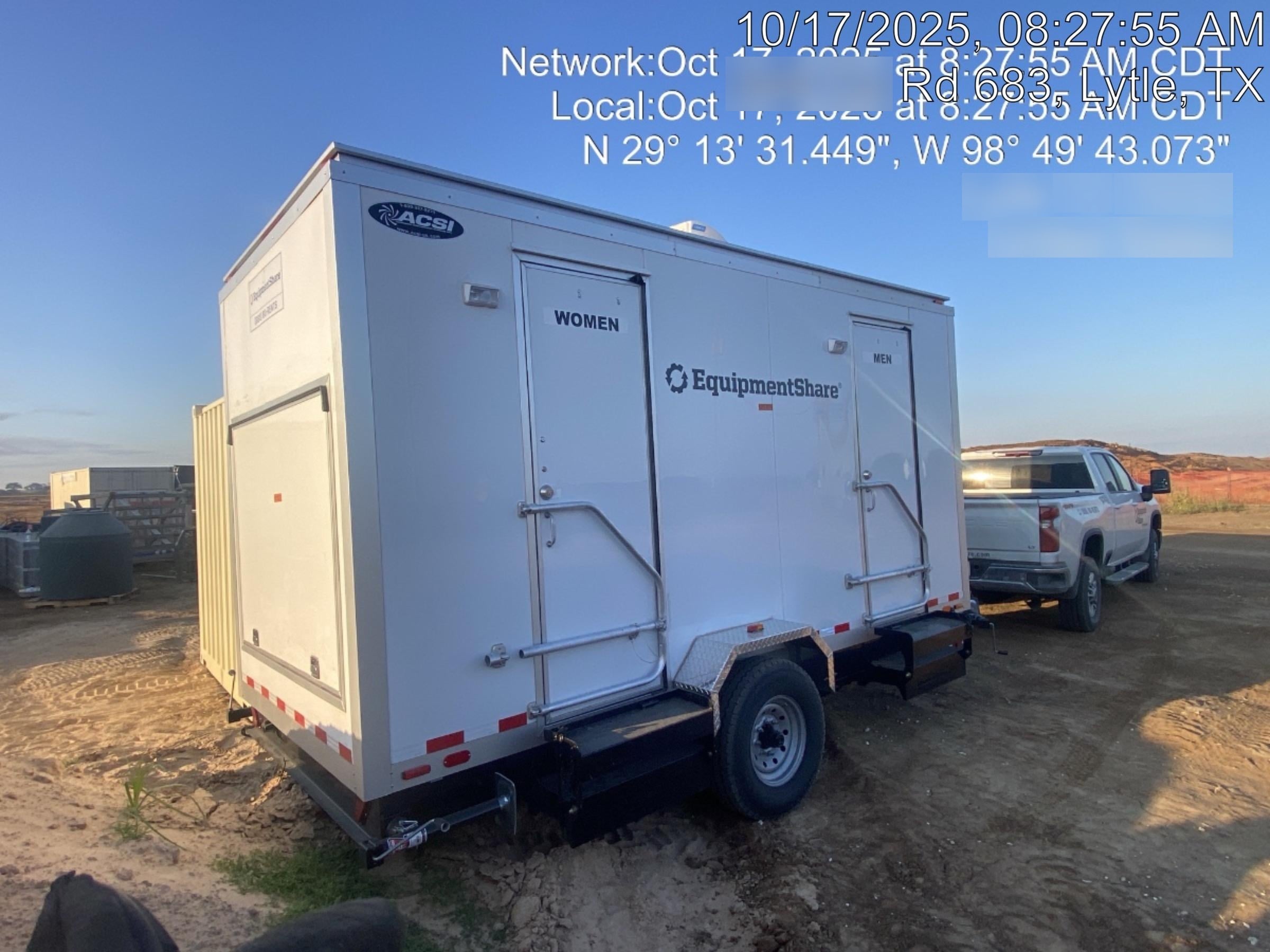 2025 NATIONAL RESTROOM TRAILERS NRT4MDS