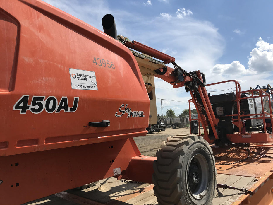 2019 JLG 450AJ