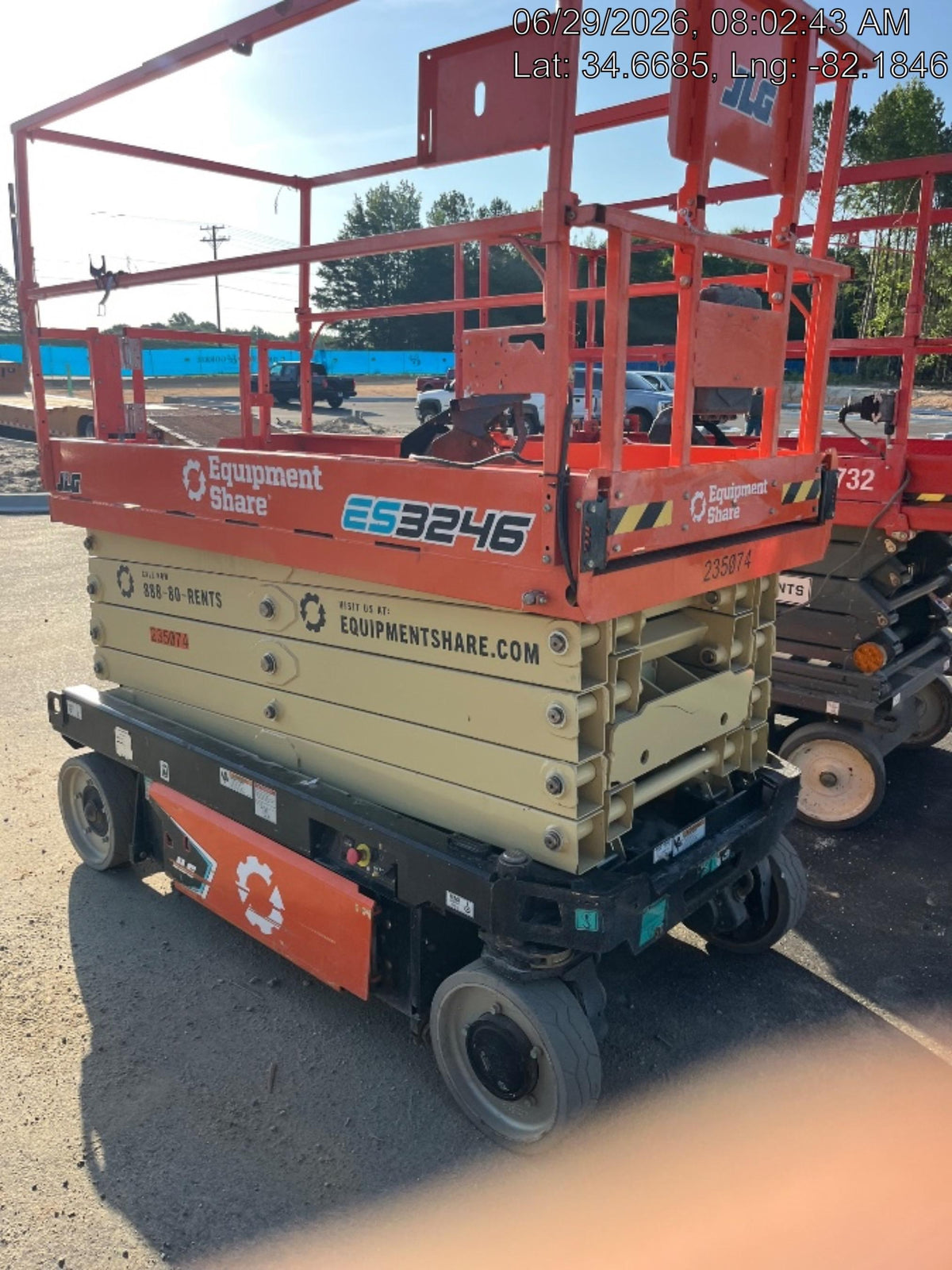 2022 JLG ES3246