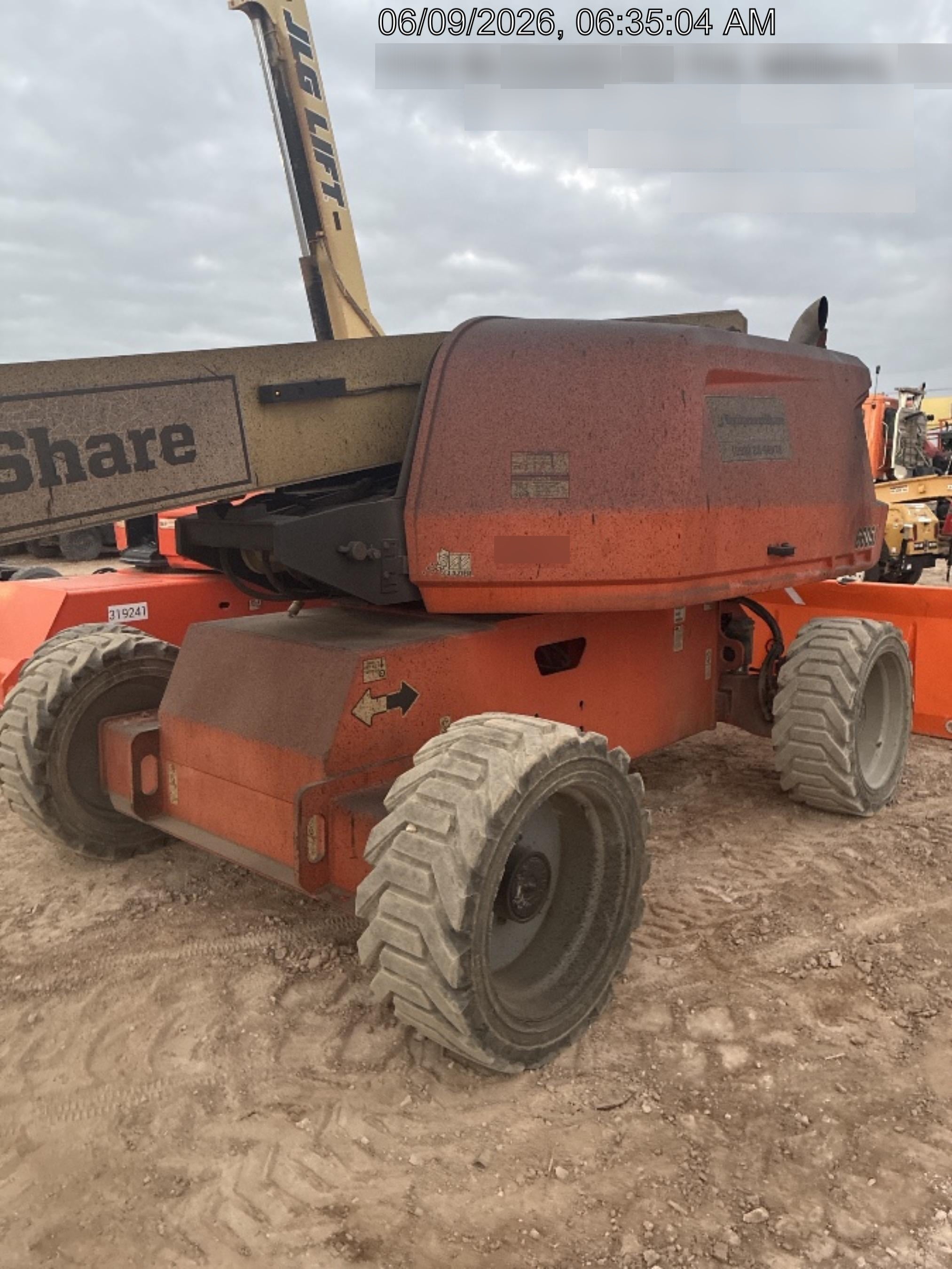 2019 JLG 660SJ