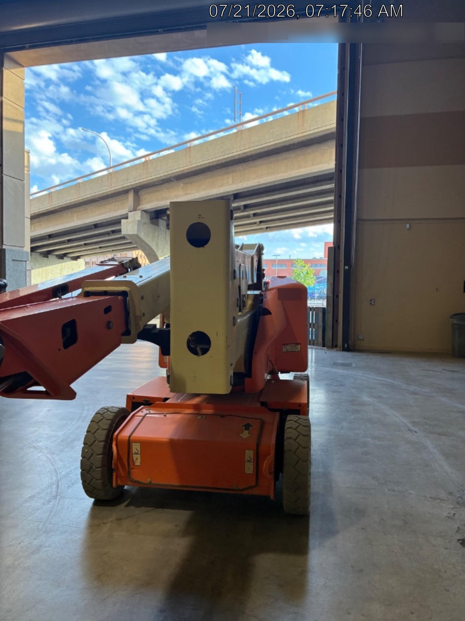 2019 JLG E400AJPN