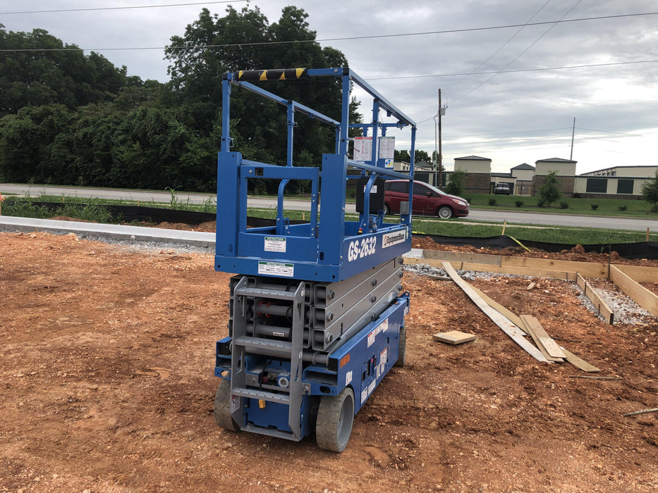 2020 Genie GS-2632 Standard, Folding half height swing gate