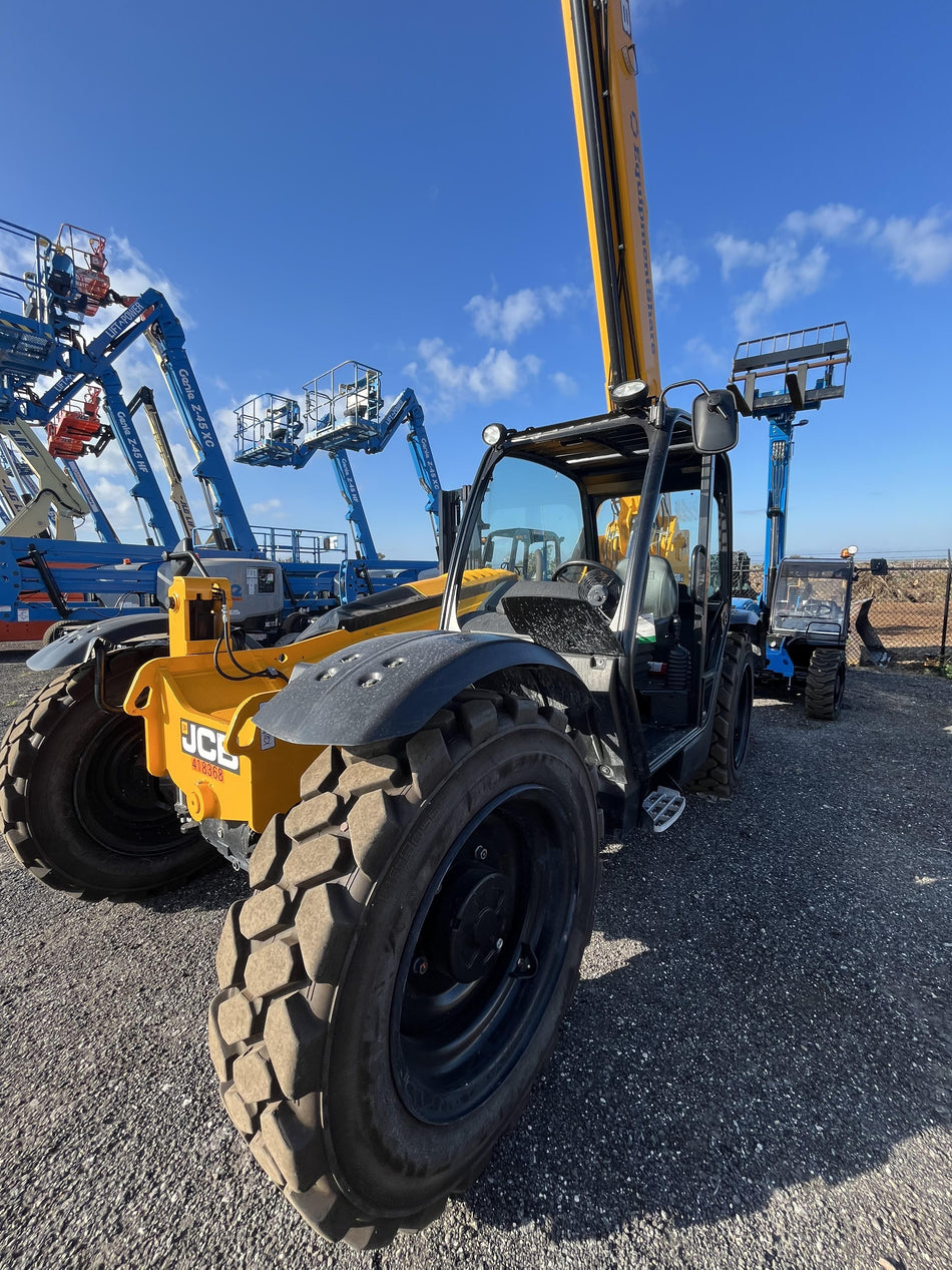 2024 JCB 509-42