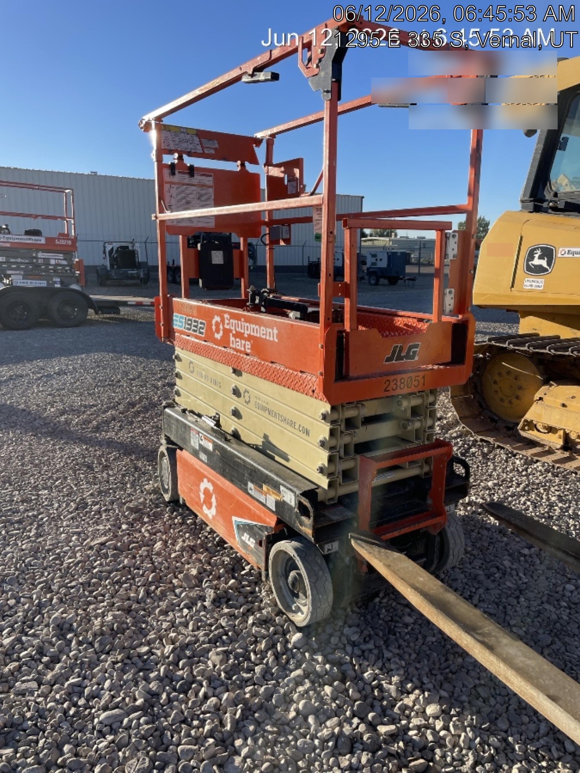 2022 JLG ES1932