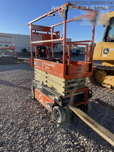 2022 JLG ES1932