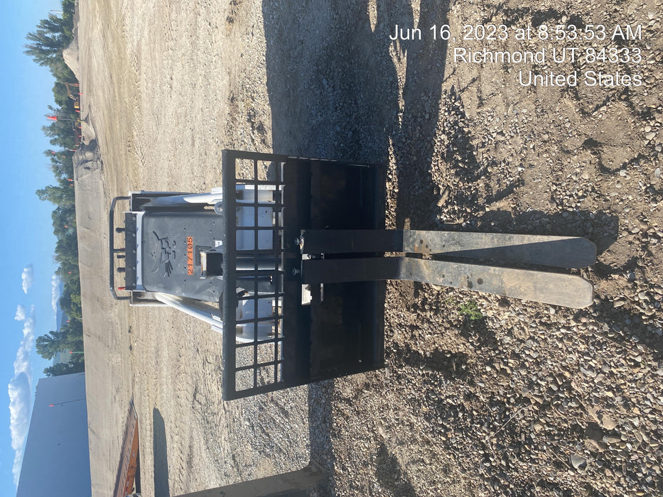 2023 BOBCAT 36" Mini Skid Steer Fork Carriage - Bobcat