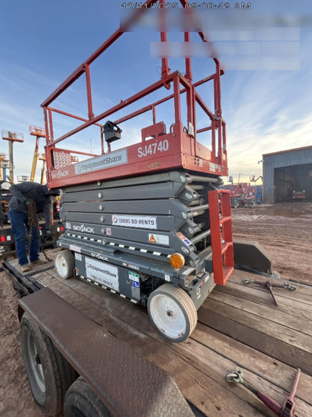 2023 SKYJACK SJ4740