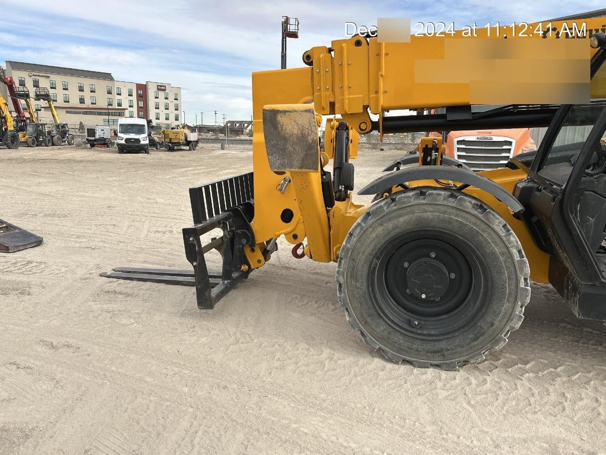 2023 JCB 510-56