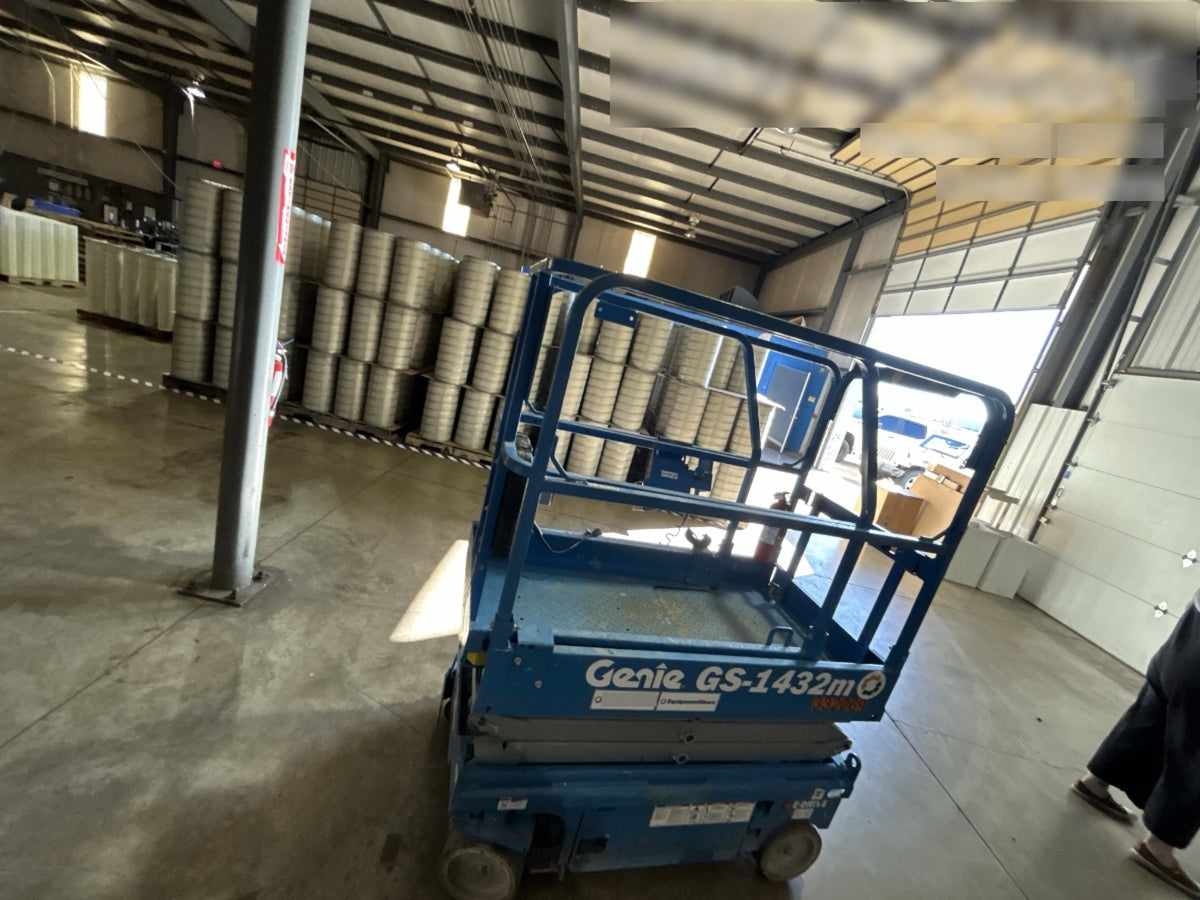 2023 GENIE GS-1432