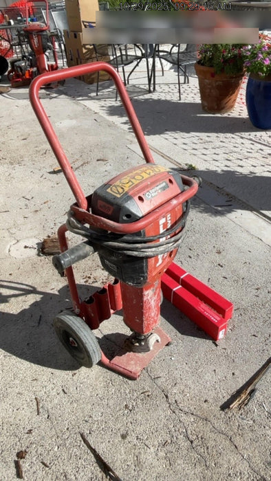 2020 HILTI TE 3000-AVR
