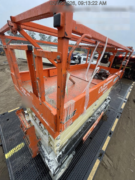 2022 JLG ES3246