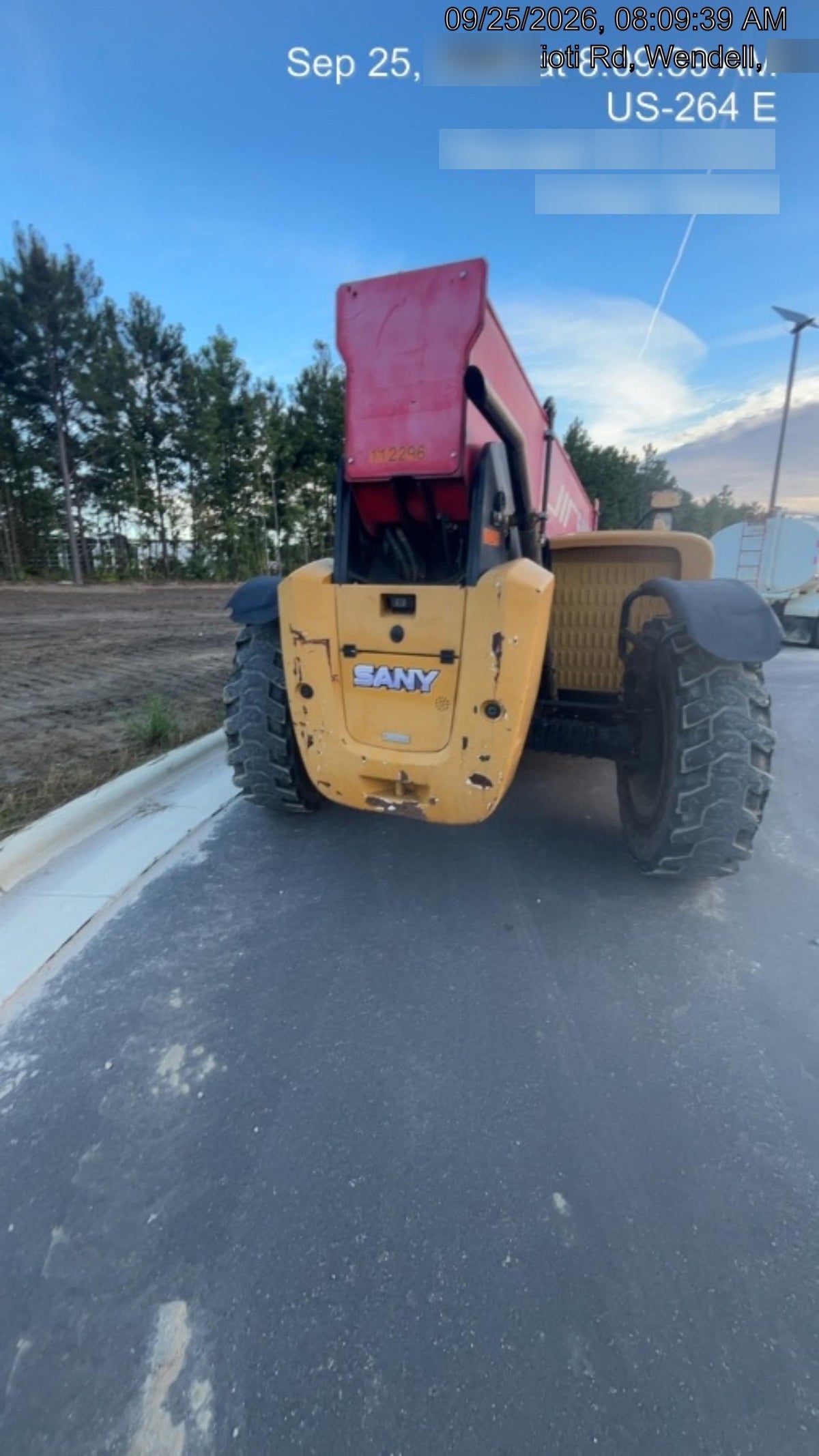 2020 SANY STH1056