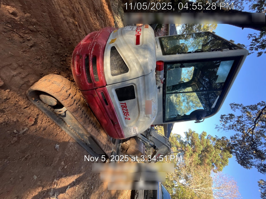 2020 TAKEUCHI TB-235-2CR