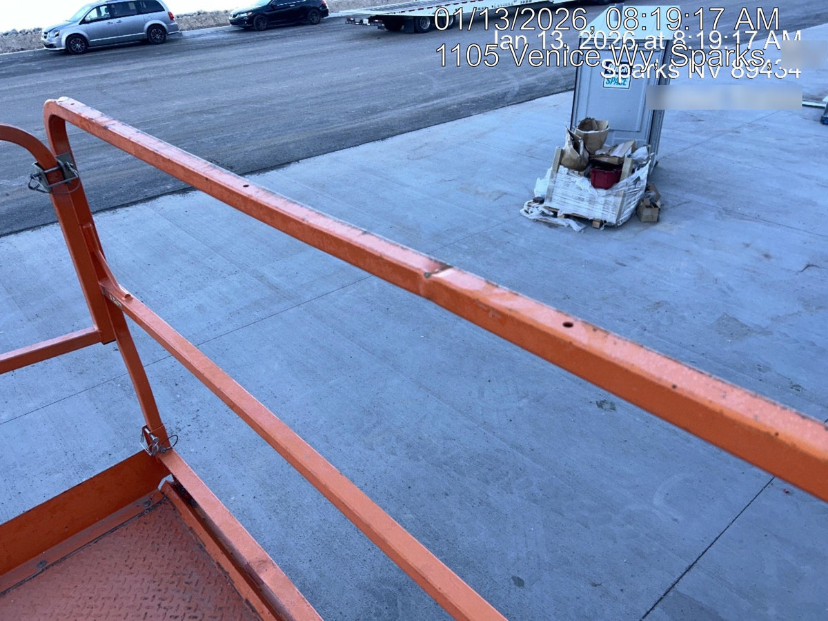 2020 JLG 430LRT