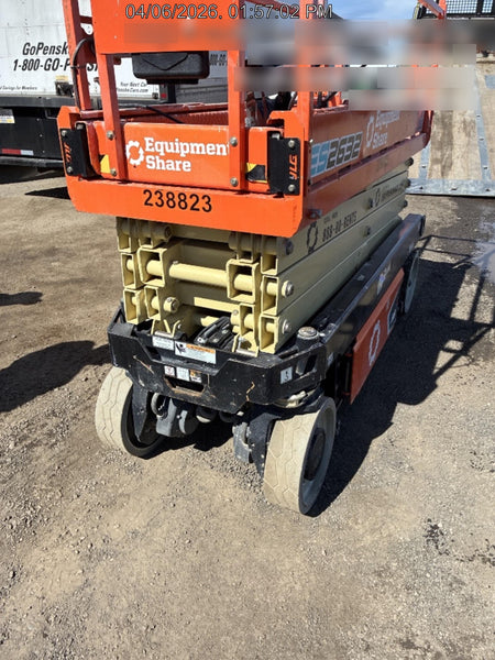 2022 JLG ES2632